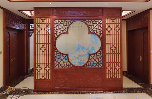 南京会所室内装修中式仿古实木屏风隔断展示